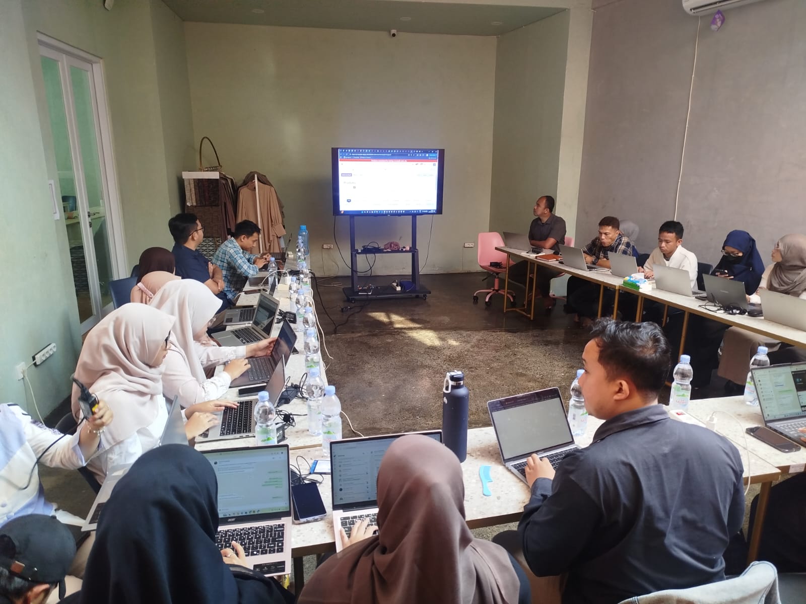 Abajoo UAT Odoo di Lozy Hijab Tasikmalaya